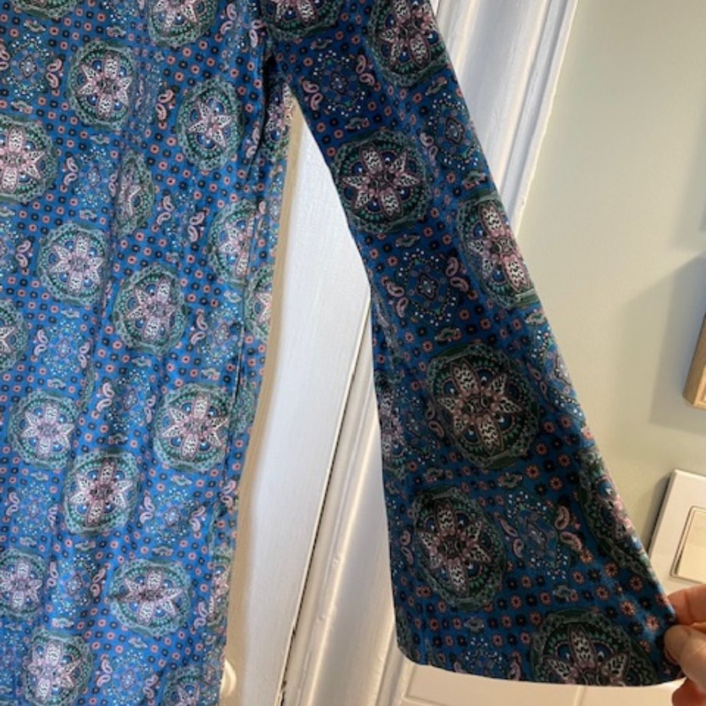 Festive Blue Patterned Velvet - Picture 5 of 6